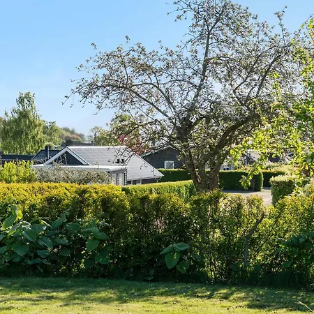 Lovely In With Sauna Hébergement de vacances